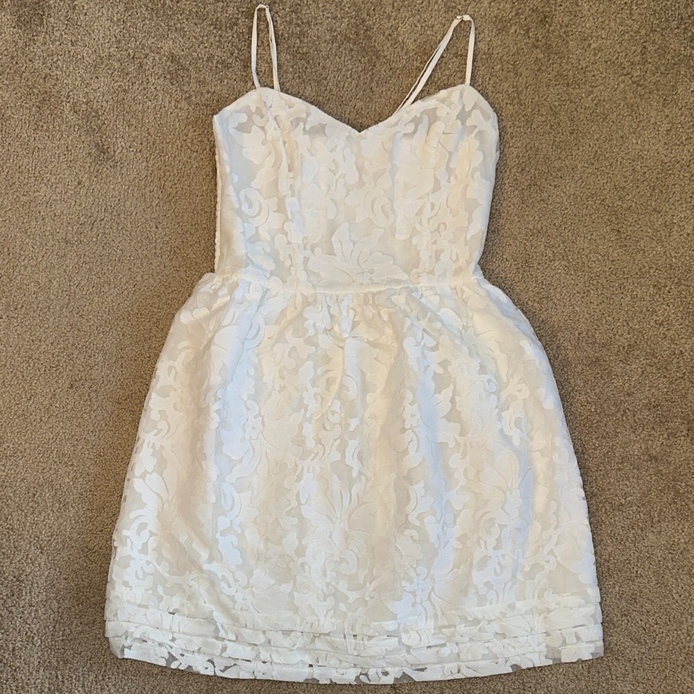 Rieley Juniors Floral Lace Dress